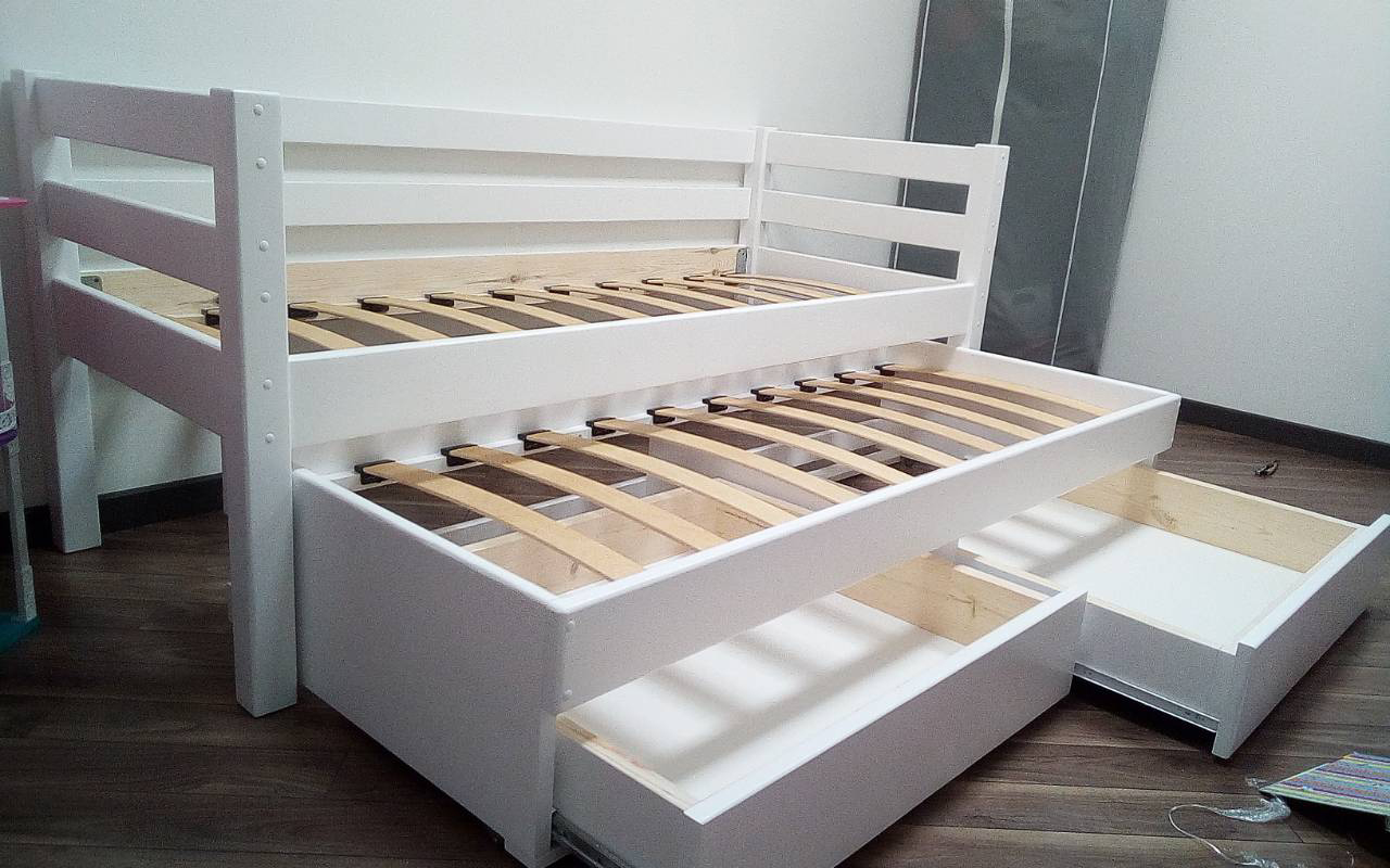 выдвижные ящики для детской кровати